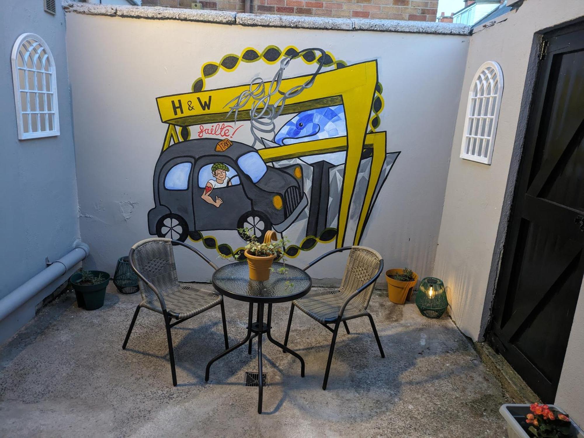 Maire Toireasa - Cosy Refurbished Property In The Gaeltacht Quarter Belfast Camera foto