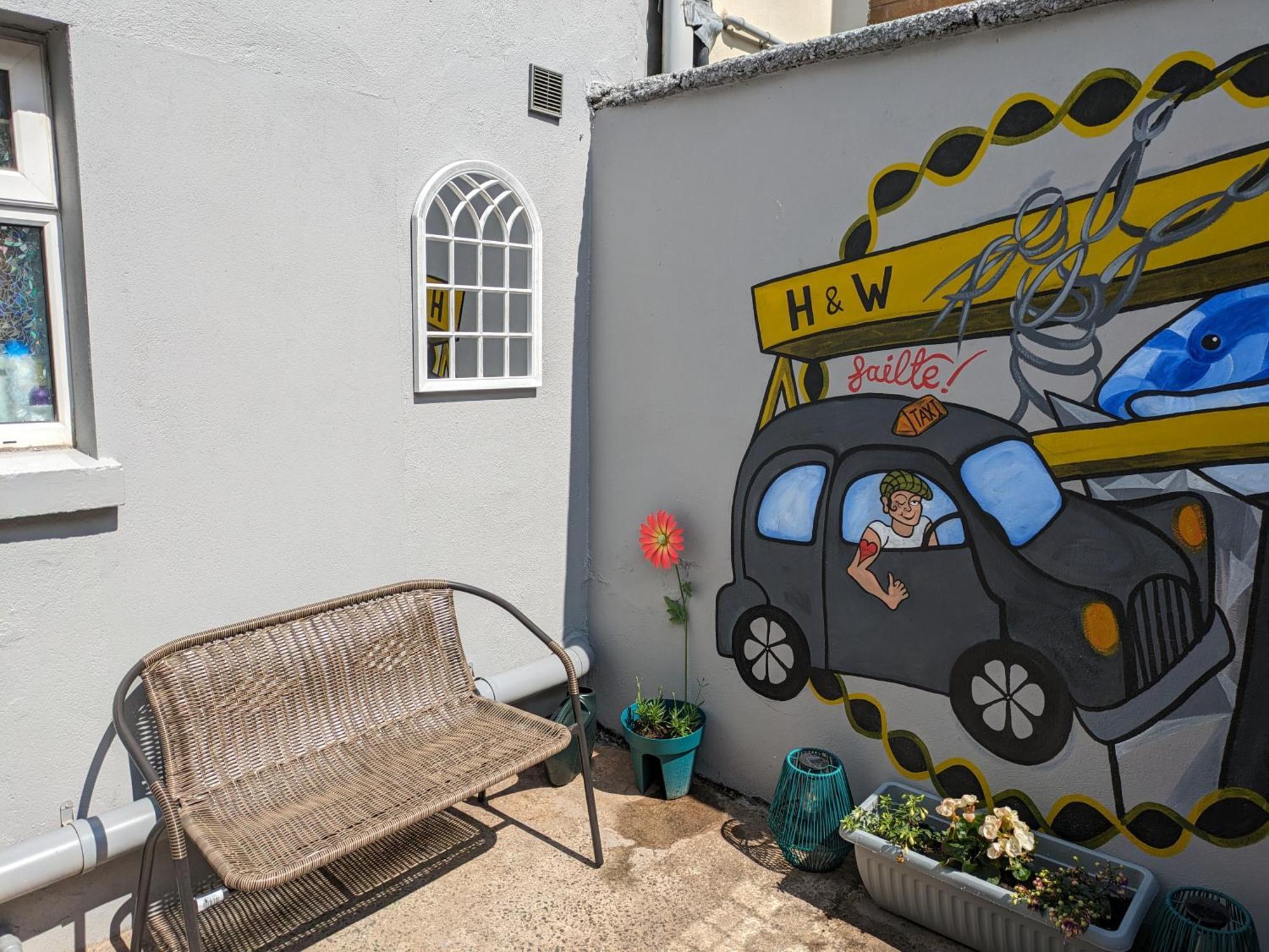 Maire Toireasa - Cosy Refurbished Property In The Gaeltacht Quarter Belfast Camera foto